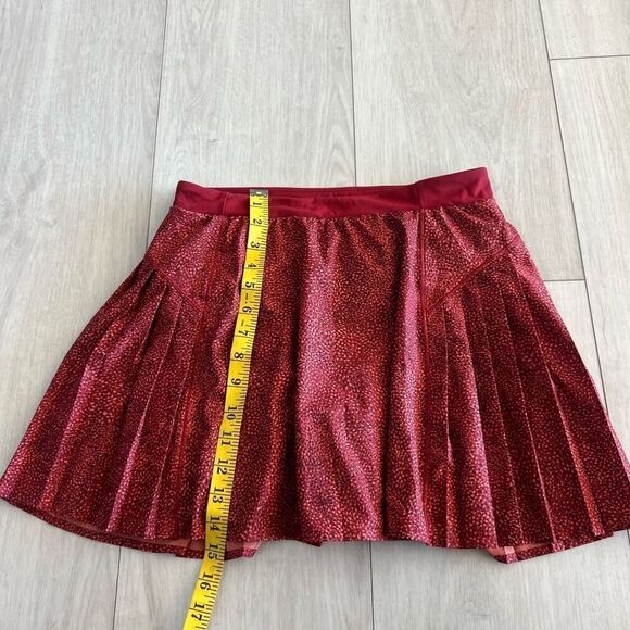 Spanx Women's Get Moving Pleated Rust Red Rich Athletic Skort Size M - Picture 2 of 8
